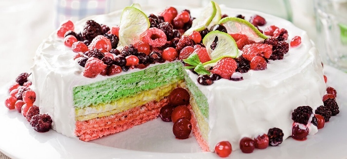 Вафельный торт с вкусным кремом из творога и ягод