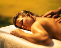 Kaj je tantrična masaža za moškega in za žensko? Tantrična erotična masaža Lingama in Yonija: tehnologija, branja, koristi in kontraindikacije
