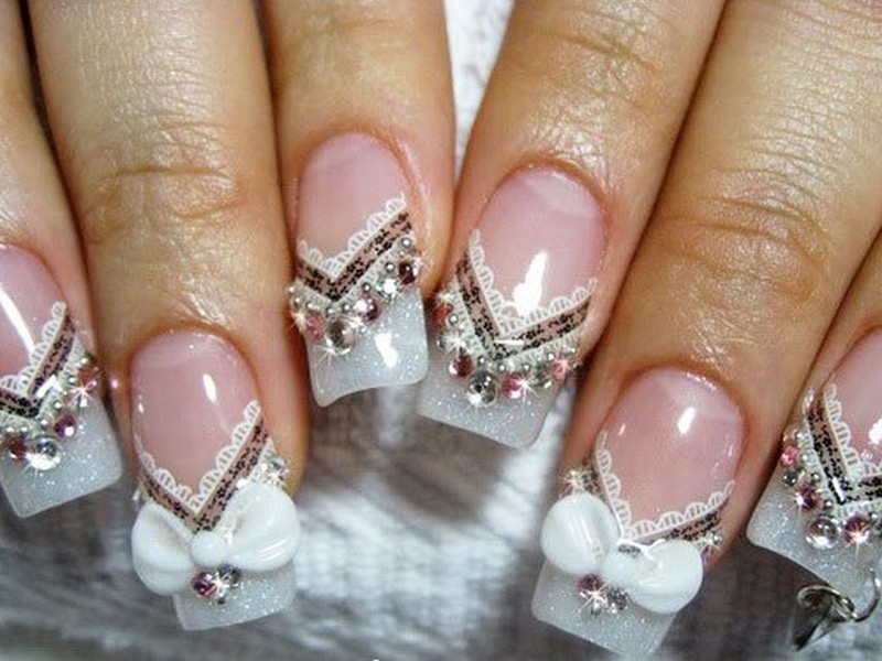 Manicura extravagante para una boda