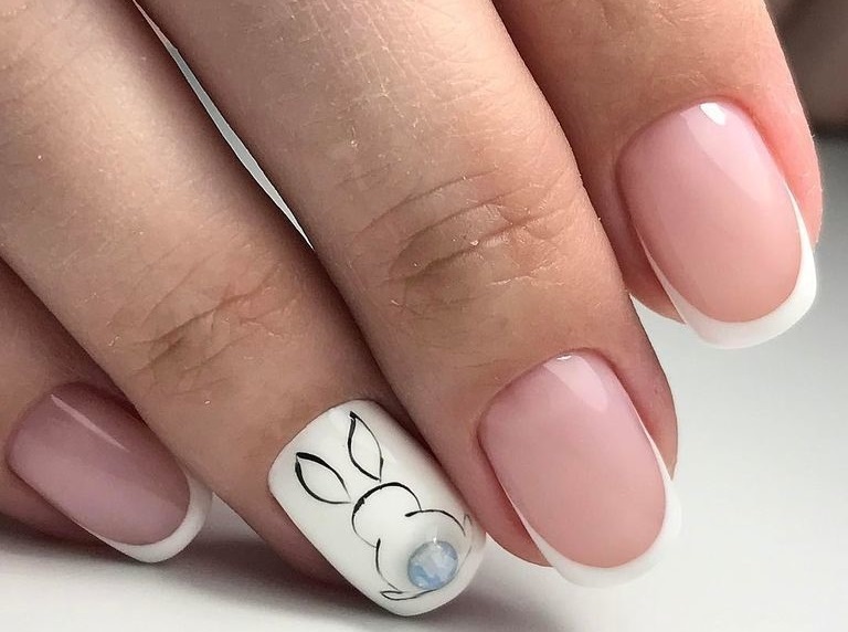 Manicure with a rabbit