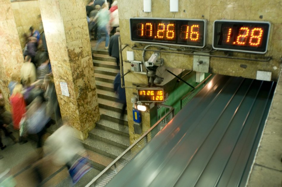 Povečani prometni intervali v moskovskem metroju