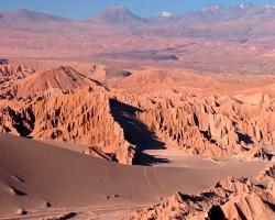 What is the name and where is the dry desert in the world? The dry desert in the world of the attack: landscape, minerals, plants and the animal world, residents, attractions, “Humanoid Atacama”. Why do not corpses decompose in the attack?
