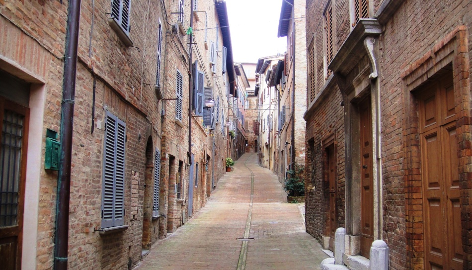 Ulica v Ravenni, Italija