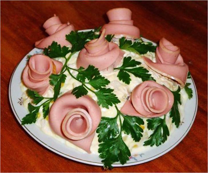 The decoration of the New Year's salad
