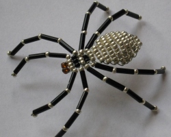 The craft is a spider with your own hands for beginners. How to make a spider of plasticine, papers, origami, beads, elastic bands, foil, mastic, thread, fabric, cardboard: schemes, photo