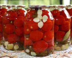 Tomates sucrées marinées pour l'hiver: 3 meilleures recettes - avec l'ail, recette classique, tomates cerises douces
