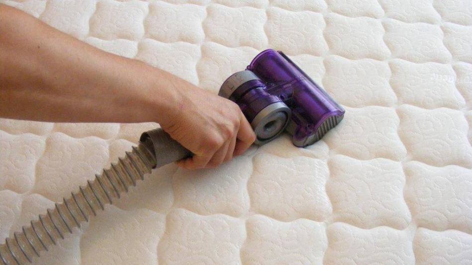 Lavado de vapor de una almohada