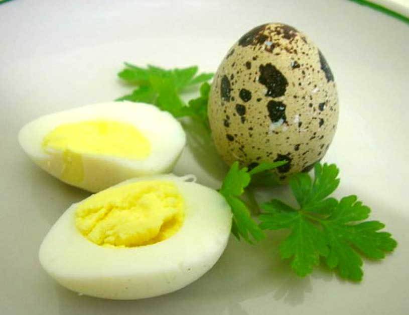 Используйте перепелиные яйца для супа