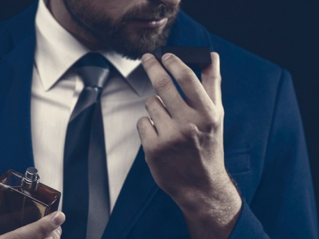 The best male perfume in 2022-2023: fashion trends, rating. How to choose and buy fashionable perfumes to a man, a guy: Top 10 most popular, elite, tasty, persistent, French, everyday and inexpensive male aromas in 2022-2023. How beautifully to pack the perfume for a man?