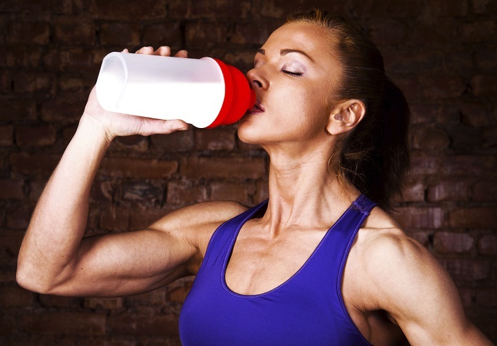 Для похудения разводите протеин водой вместо молока