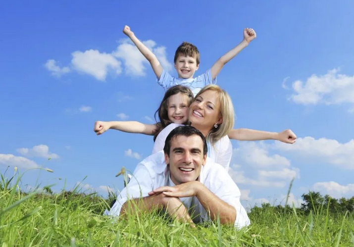 Счастливая семейная жизнь, благополучие в семье