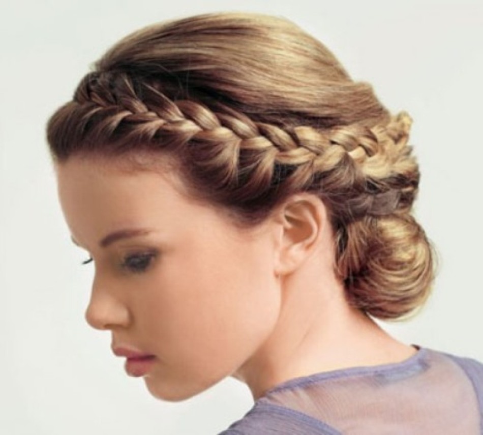 A bundle with a woven in it of the French braid looks very elegant