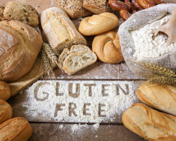 Qu'est-ce que le gluten et comment est-il nocif, dangereux? La façon dont l'intolérance du gluten et des allergies à elle chez les adultes et les enfants se manifeste: les symptômes. Quels produits contiennent du gluten et quels produits sans gluten: liste, table