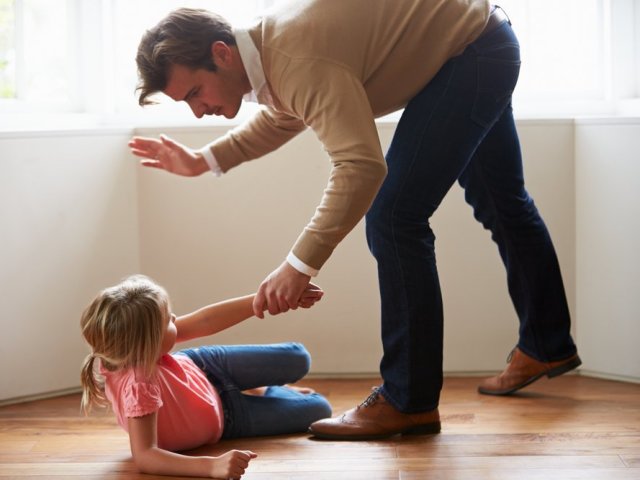 Pourquoi l'enfant n'obéit pas: raisons, psychologie. Pourquoi les parents battent-ils les enfants? Pourquoi vous ne pouvez pas battre les enfants: raisons