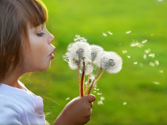 Comment appeler un enfant une fille dans un calendrier d'église? Noms féminins orthodoxes pour les saints pour filles par mois: liste, signification, origine