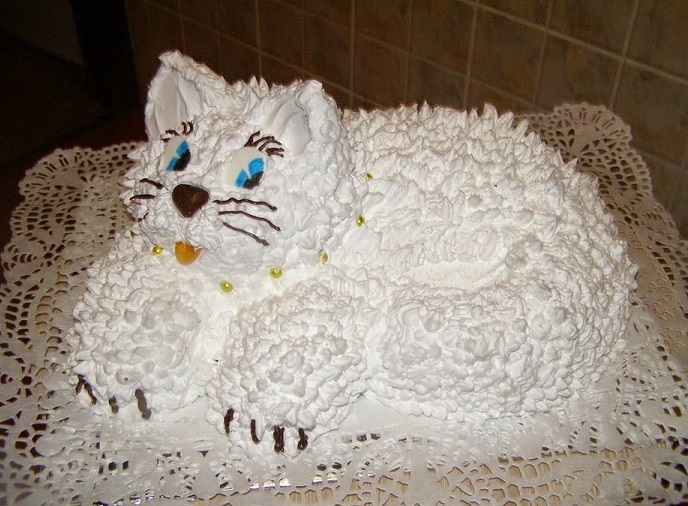 Cake manufacturing scheme in the form of a cat