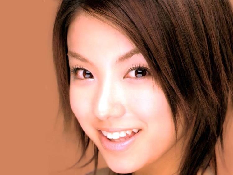Attrice giapponese popolare Rina Uchiyama
