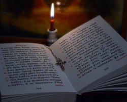 Evening prayers for a dream coming in Russian: Text, read