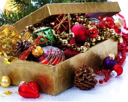 How to make New Year's balls from improvised materials - bulbs, foil, pasta, toothpicks, CDs: step -by -step instructions, description, photo. The ideas of beautiful New Year's balls with your own hands from bulbs, foil, pasta, toothpicks, CD discs: photo