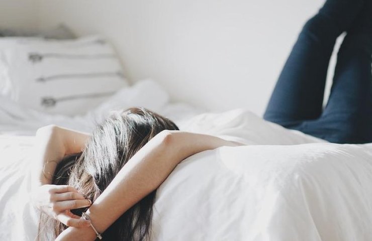 Чего нельзя делать в постели, чтобы не разрушить отношения? Плохие привычки в постели — провокаторы расставания: список