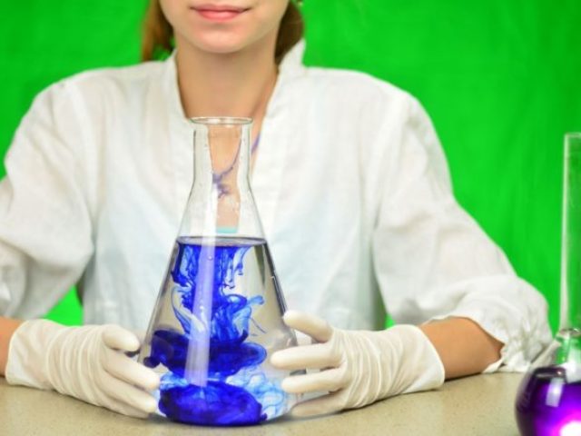 Эксперименты для детей с изменением цвета жидкости: идеи. Как проводить цветные эксперименты по химии с детьми в домашних условиях?