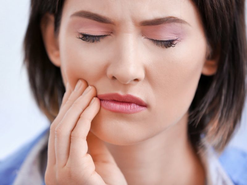 Полоскание рта при зубной боли