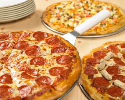 10 Resep terbaik untuk pizza buatan sendiri. Resep pizza Italia, klasik dan ramping