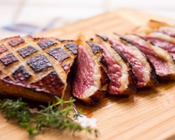 Račje meso: koristi in škode, vsebnost kalorij, sestava - kako kuhati?