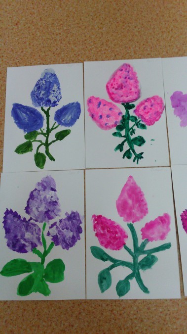 Menggambar lilac untuk anak -anak