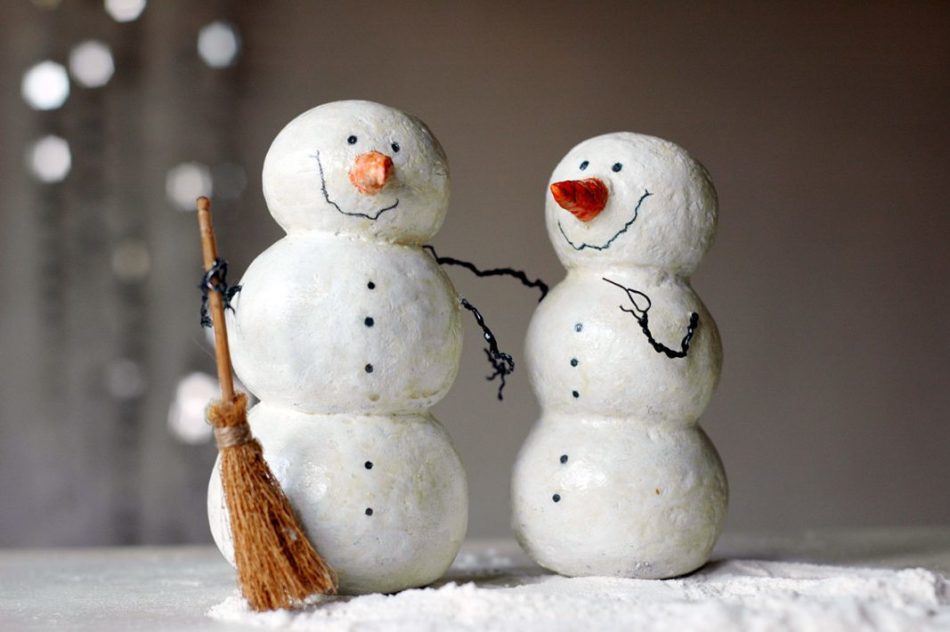 A snowman of cotton wool can be given a broom in your hands
