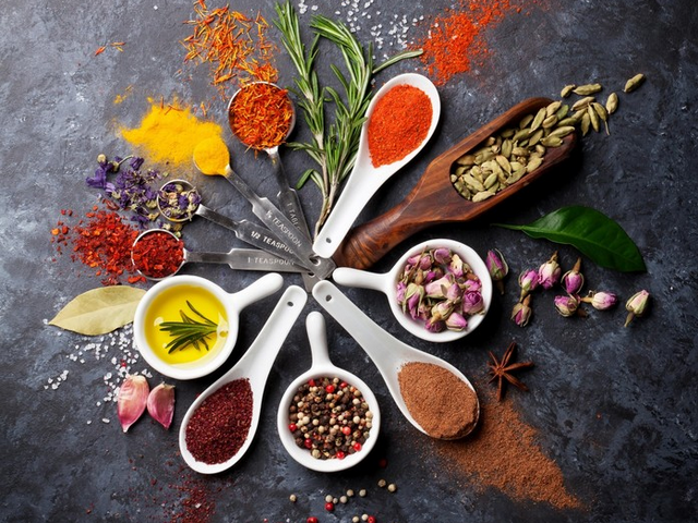 What spices and seasonings for what dishes are used: for salads, fish, meat, desserts. How to buy, store and use spices correctly?