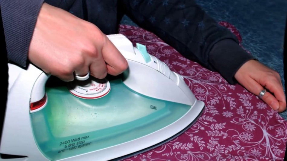 Removing a brilliant trace after an iron from silk: means, recipes