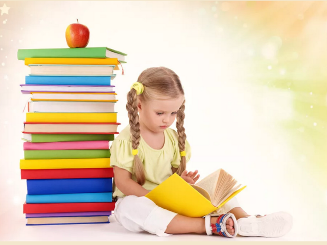 Приучить ребенка к чтению очень просто: 10 золотых рекомендаций детских психологов