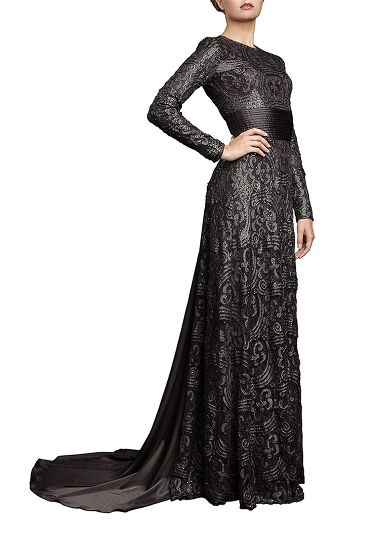 Μαύρο φόρεμα με slobber από τη Sahera Rahmani