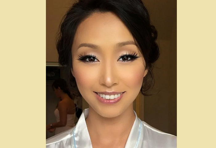 Successful makeup for narrow Asian eyes