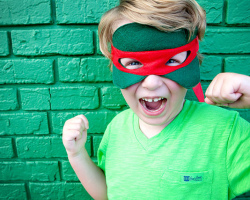 Carnival Suit Ninja teknős egy saját kezével rendelkező fiú számára: utasítások, minták