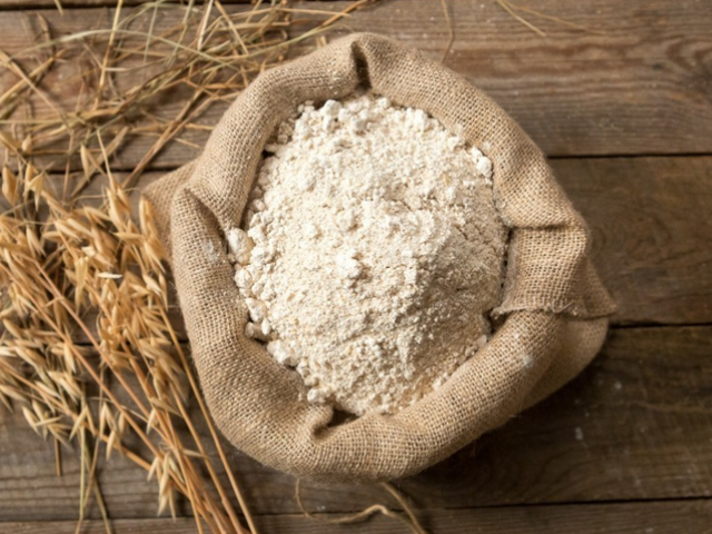 Каква е разликата между пълнозърнесто брашно и обикновена пшеница, холистична, обелена, тапет?