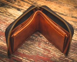 Εάν το πορτοφόλι δεν φέρει χρήματα, πώς να το ξεφορτωθείτε; Είναι δυνατόν να πετάξετε ένα άτυχο πορτοφόλι; Πώς να κάψετε ένα παλιό άτυχο πορτοφόλι;