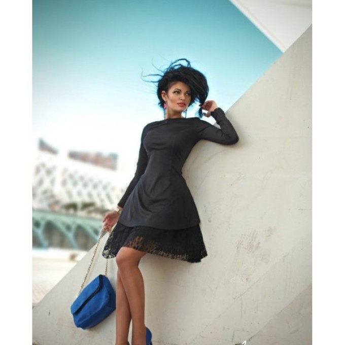 Stylish dress with a black skirt