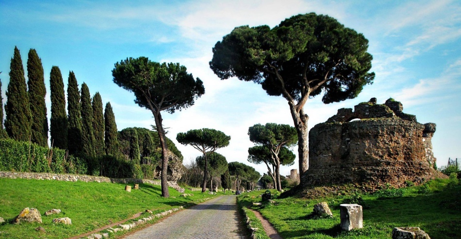 Appia, Roma, İtalya aracılığıyla