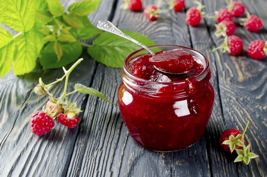 Apakah raspberry menurunkan atau meningkatkan suhu tubuh?