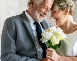 Psihologija odnosov med moškim in žensko po 50 letih: mnenje specialista. Kako dojemajo, ljubijo žensko moški po 50 letih?